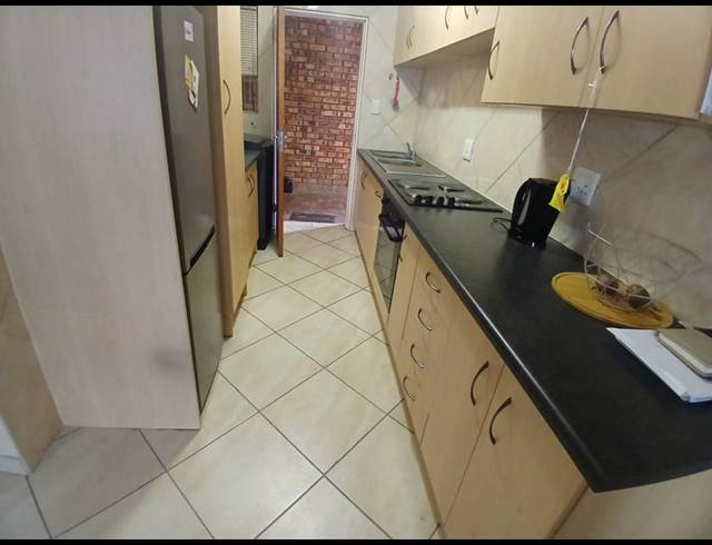 2 BEDROOM PROPERTY TO RENT IN GREENHILLS